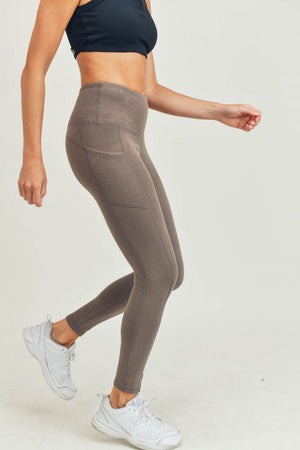 Micro-Ribbed Swoop Back High-Waisted Pocket Leggings - Cocoa