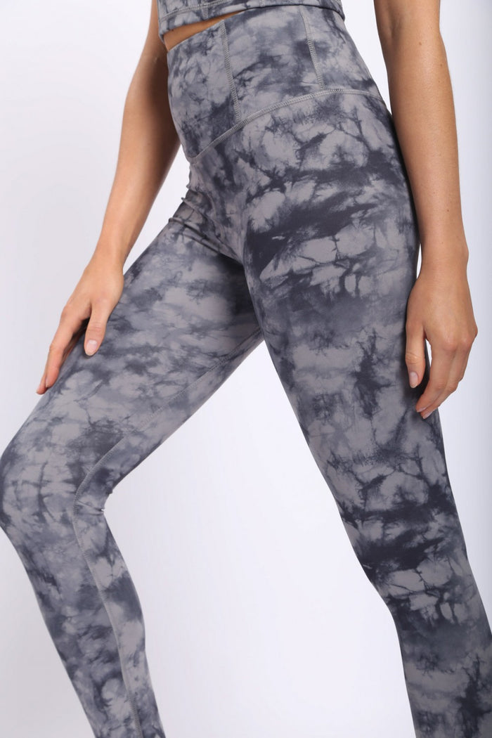 Tie-Dye Back Pocket High-Waisted Leggings - Black