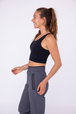 Essential Elongated Sports Bra - Black